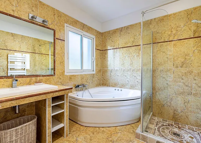 Maria Magdalena - Avec Piscine Villa